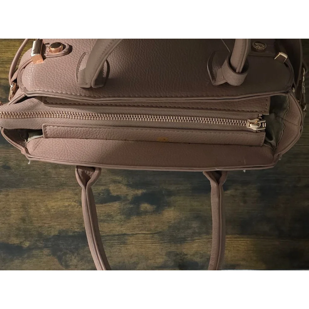Women's‎ Unbranded Pink Satchel Shoulder or Crossbody Medium Bag